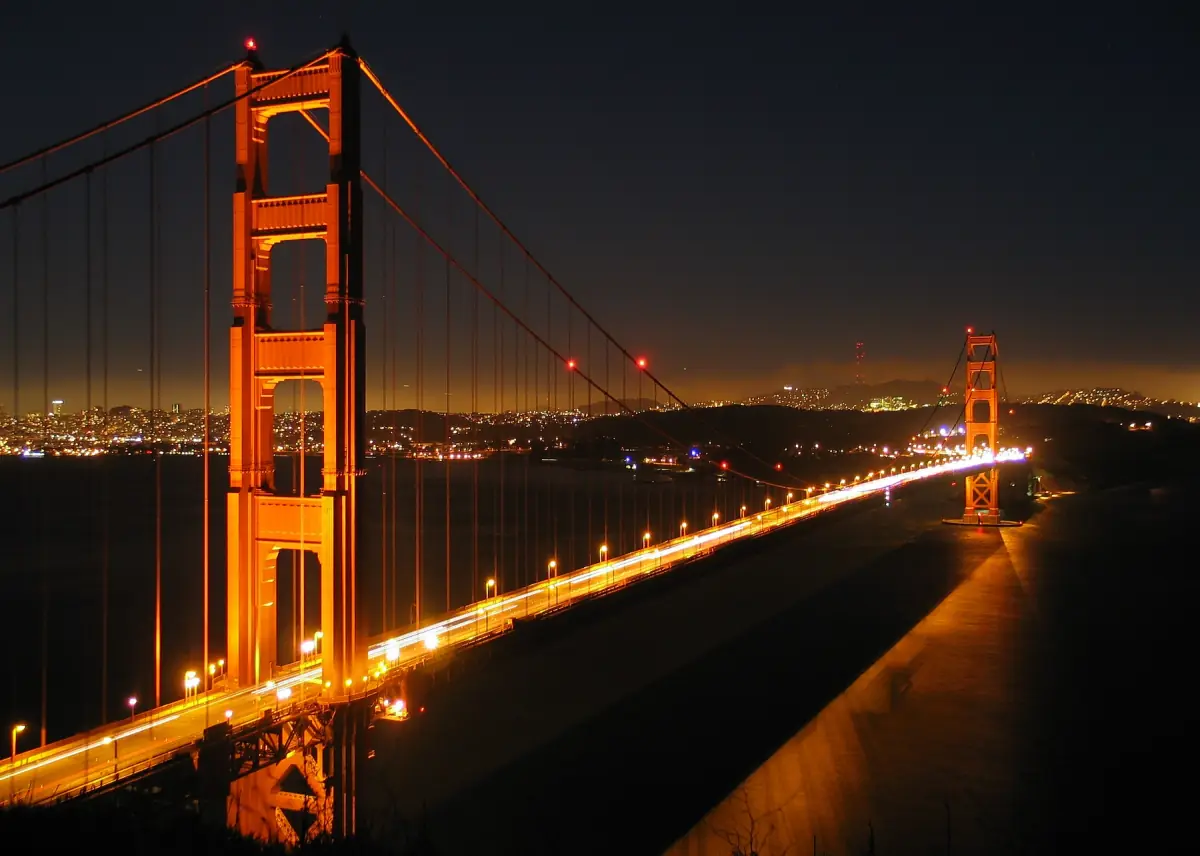 The Golden Gate Bridge lit up at night